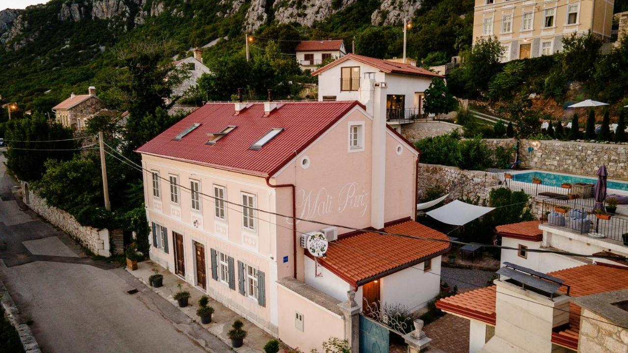 Grižane بيت شباب بوتيك مالي باريز المظهر الخارجي الصورة