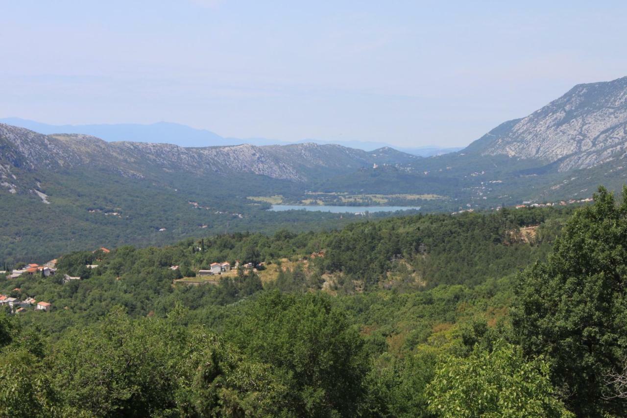 Grižane بيت شباب بوتيك مالي باريز المظهر الخارجي الصورة