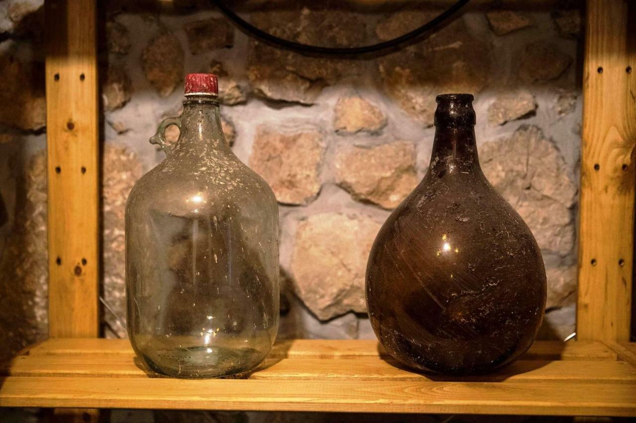Grižane بيت شباب بوتيك مالي باريز المظهر الخارجي الصورة