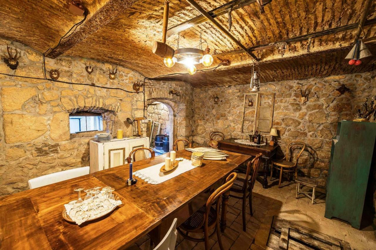 Grižane بيت شباب بوتيك مالي باريز المظهر الخارجي الصورة